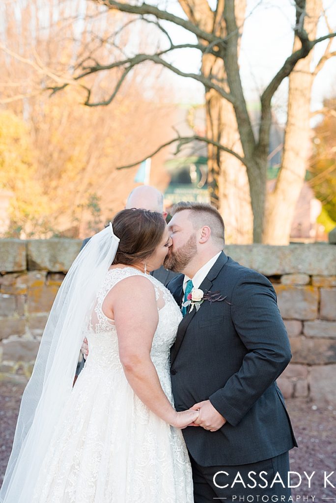 Bride and groom kissing at Mount Hope Estate Wedding